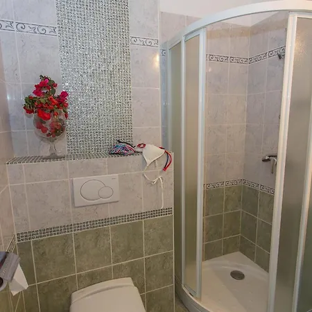 Moderne Avec Terrasse Proche Plages Et Centre, Wifi Gratuit - Fr-1-196-216 Appartement *